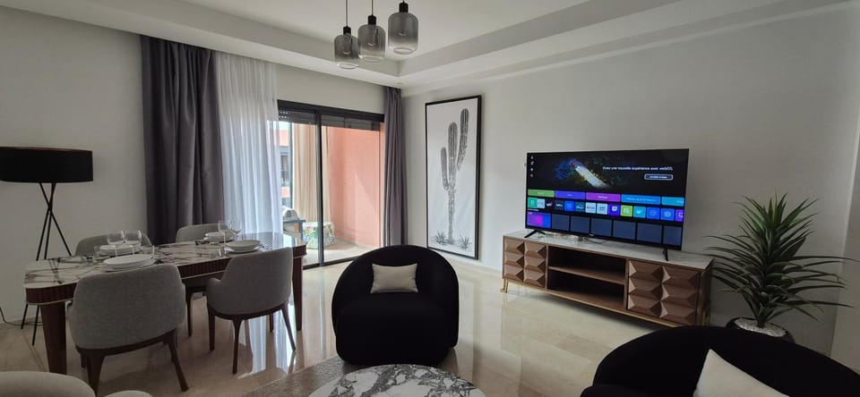 Communal lounge/ TV room, Living room, Seating area, Dining area