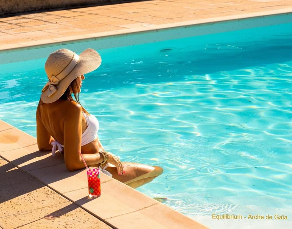 Swimming pool, Swimming pool, Drinks
