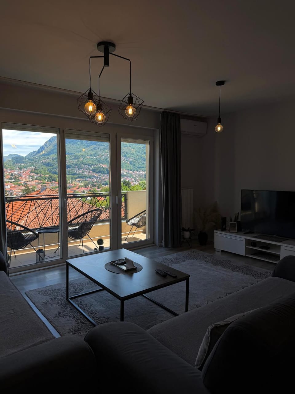 Panorama comfort Apartment Sarajevo - FREE parking Apartment in Sarajevo
