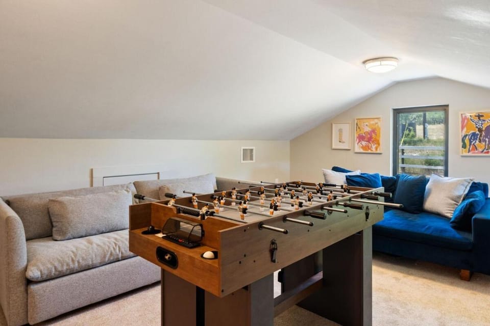 5BR Hill Country Pool Retreat Fire Pit Apartment in Rio Grande