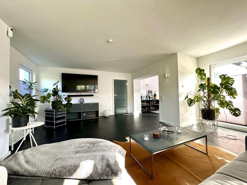 TV and multimedia, Living room, Seating area