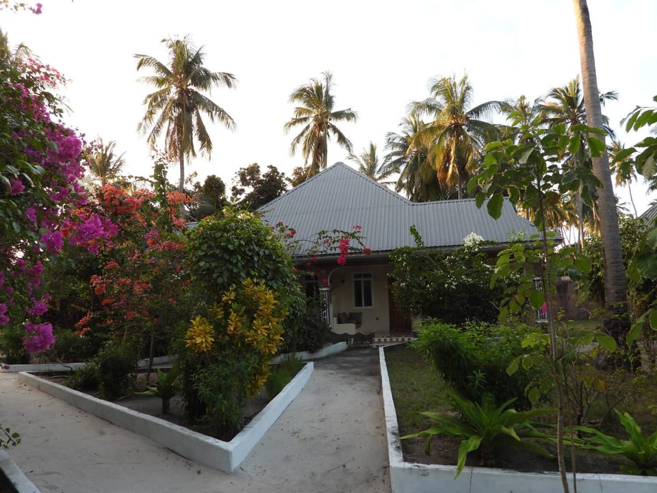 Meremeta Lodge Nature lodge in Tanzania