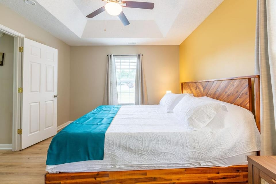 Bed, Bedroom