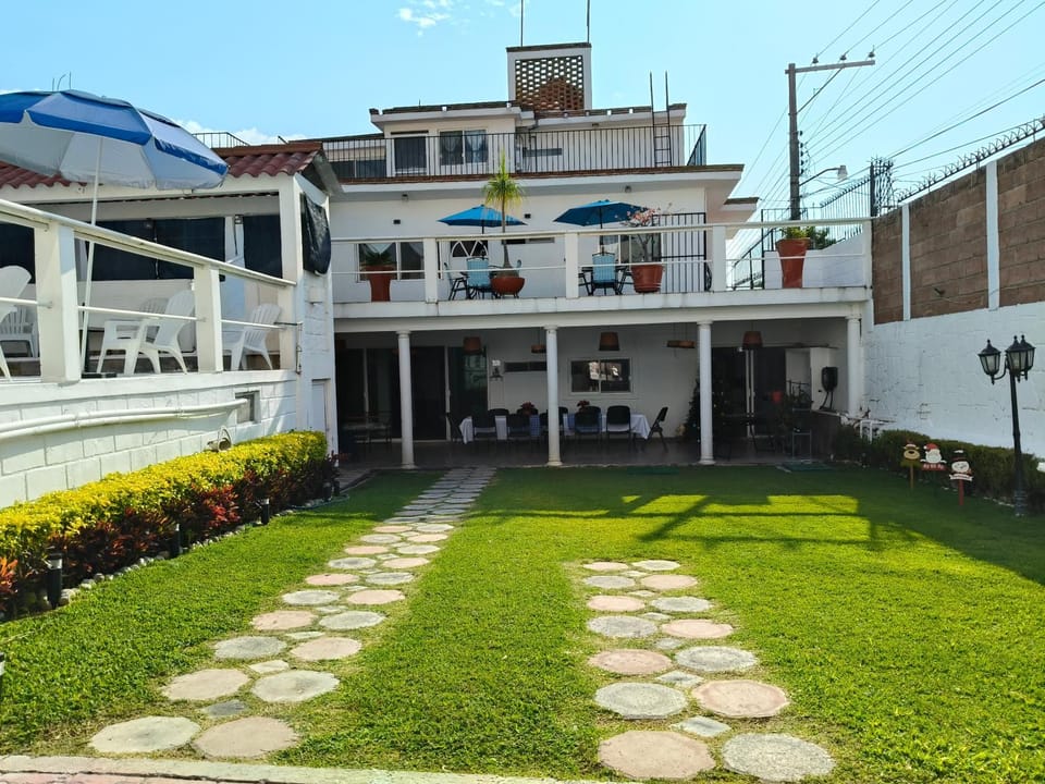 Property building, Facade/entrance, Garden view