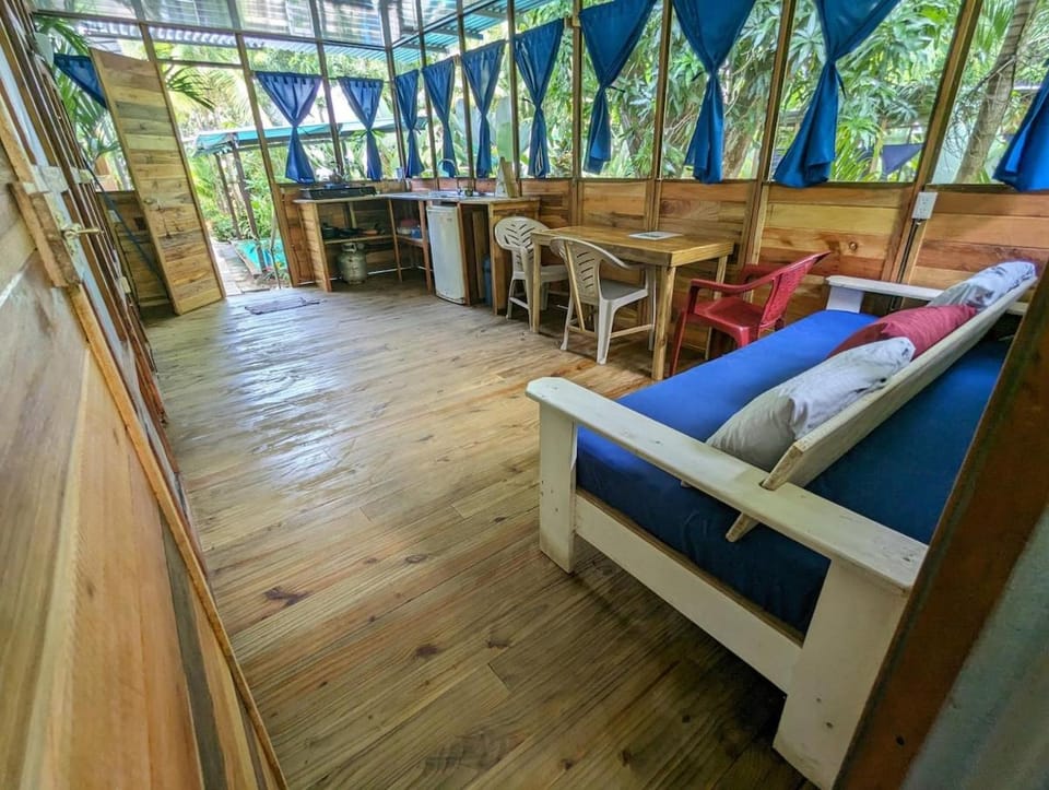 Arboura Eco Cabinas Cabin in Uvita