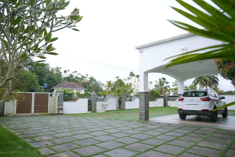 The Glen By Bloobuck Villa in Kerala