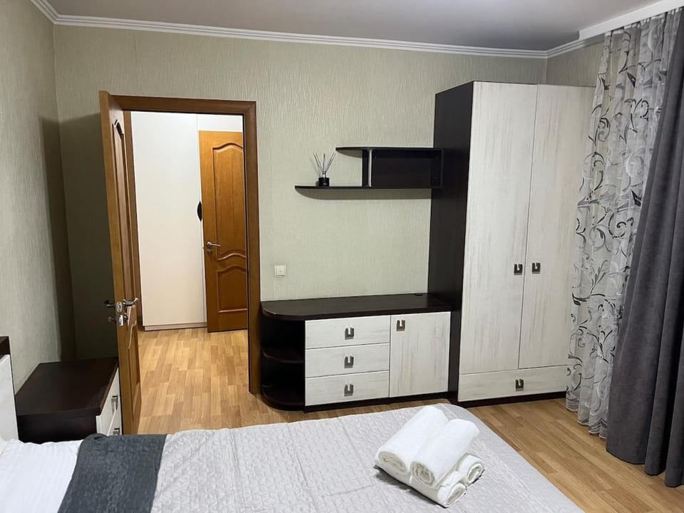 Просторная 2 комнатная и ливинг Apartment in Chișinău