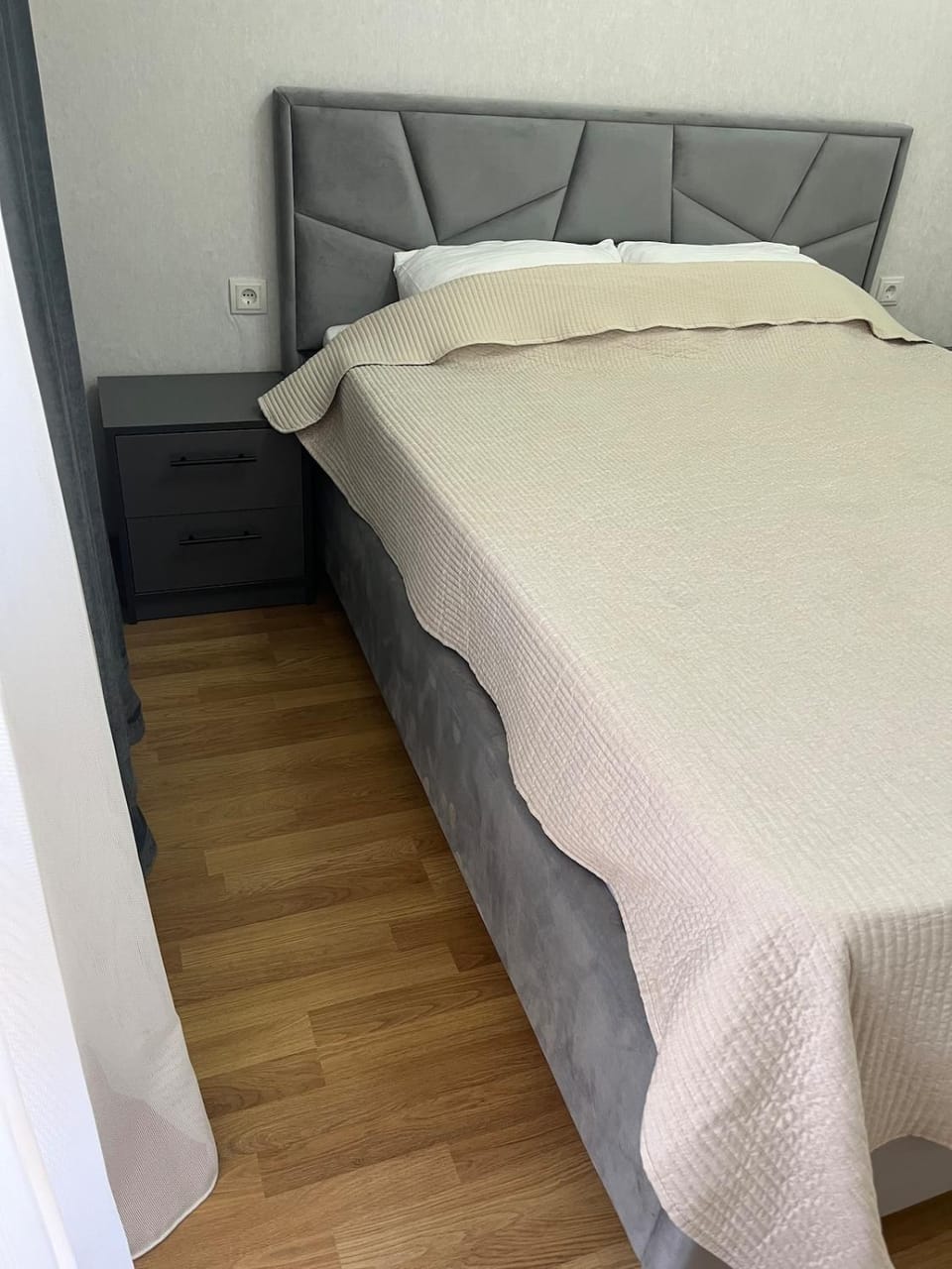 Просторная 2 комнатная и ливинг Apartment in Chișinău
