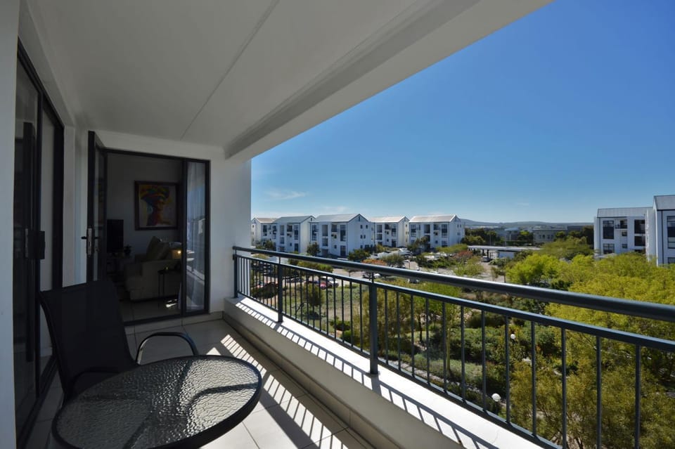 Patio, Day, View (from property/room), Balcony/Terrace