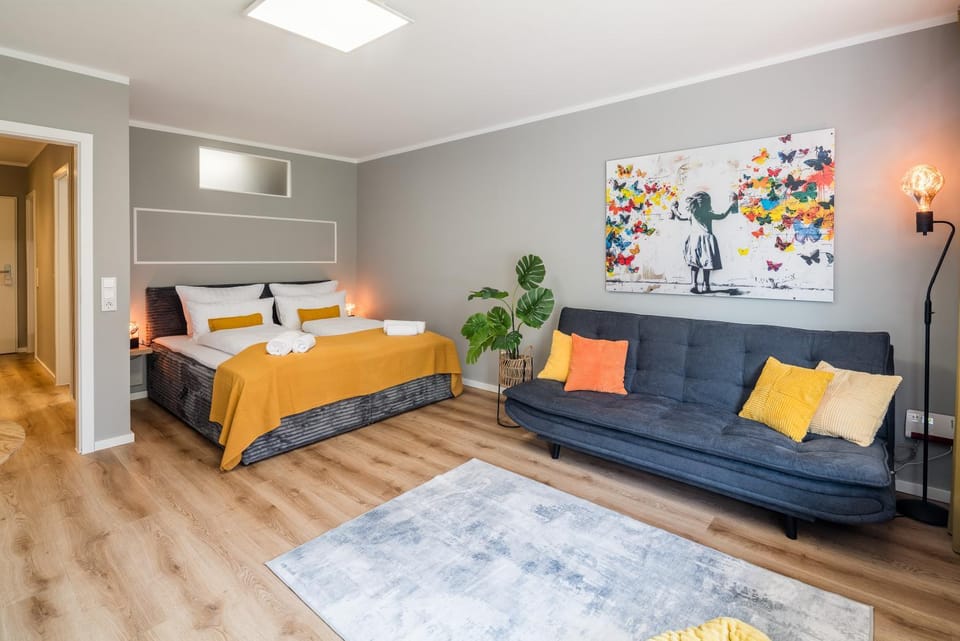 Bed, Living room, Bedroom