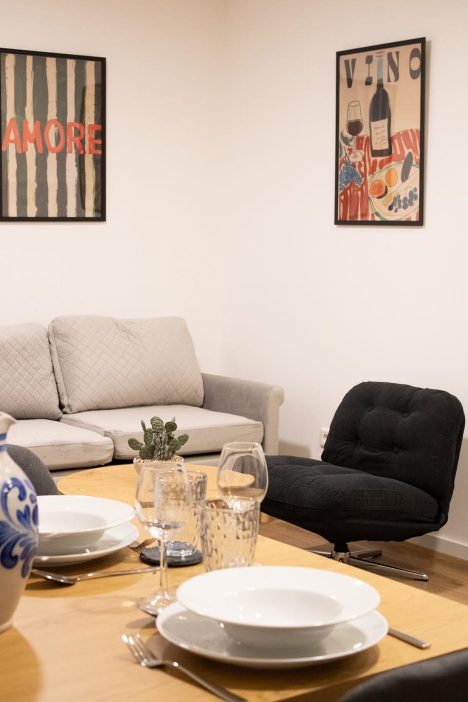 Living room, Dining area