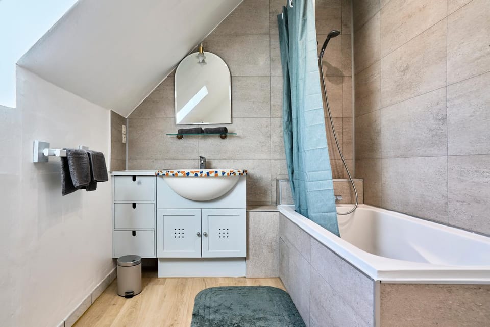 Shower, Bathroom, Bath