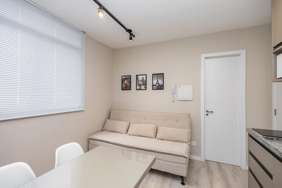 Apto de 1Q perto do Teatro Guaira - NEW0403 Apartment in Curitiba