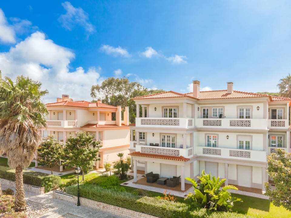Property building, Balcony/Terrace