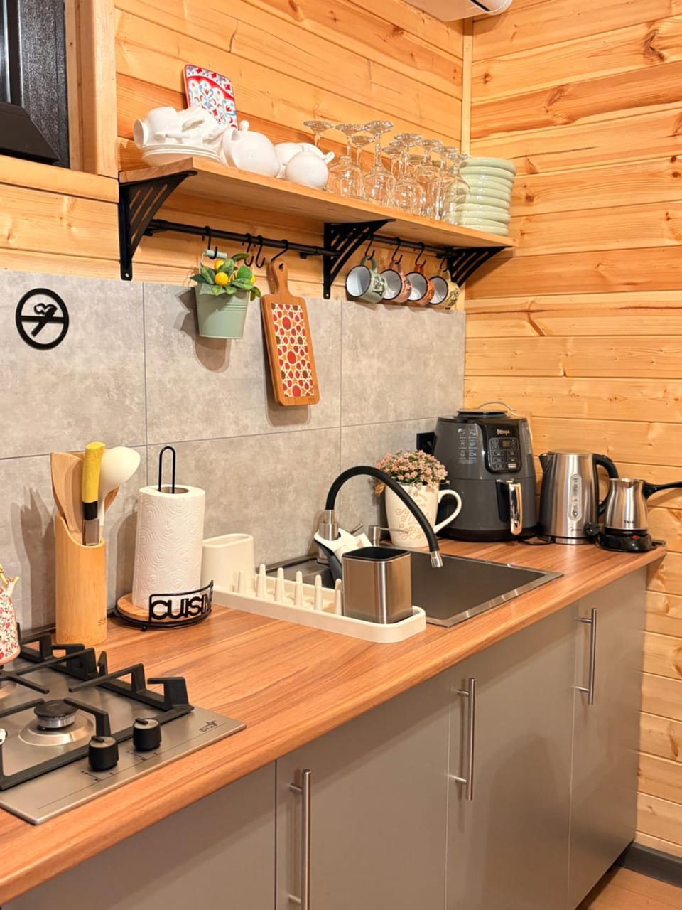Coffee/tea facilities, Kitchen or kitchenette