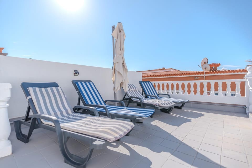 Day, View (from property/room), Balcony/Terrace, sunbed