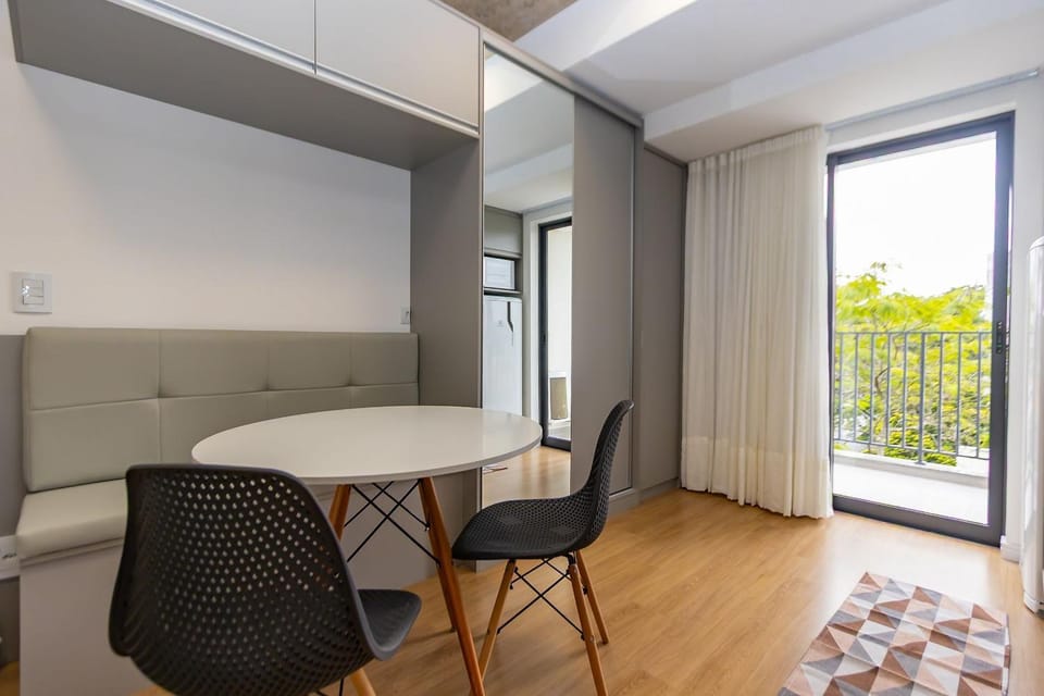 Studio Completíssimo Próximo a PUC PR - URB0403 Apartment in Curitiba