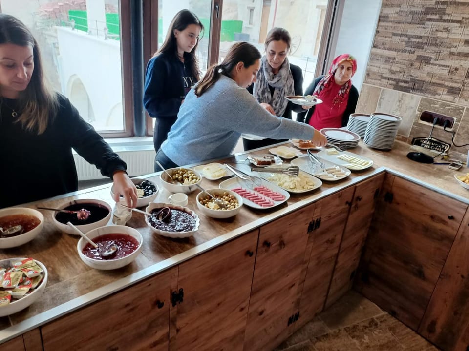 Coffee/tea facilities, Food and drinks, Breakfast, Buffet breakfast