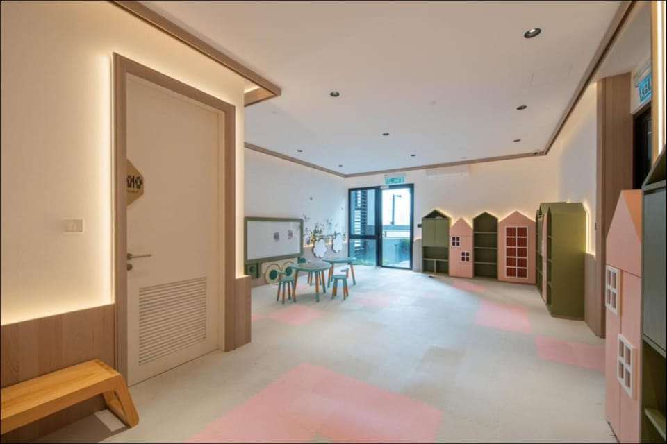 Living room, Entertainment