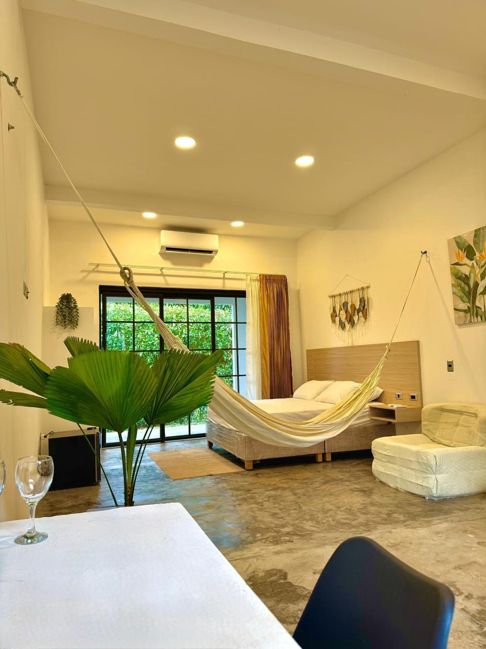 Photo of the whole room