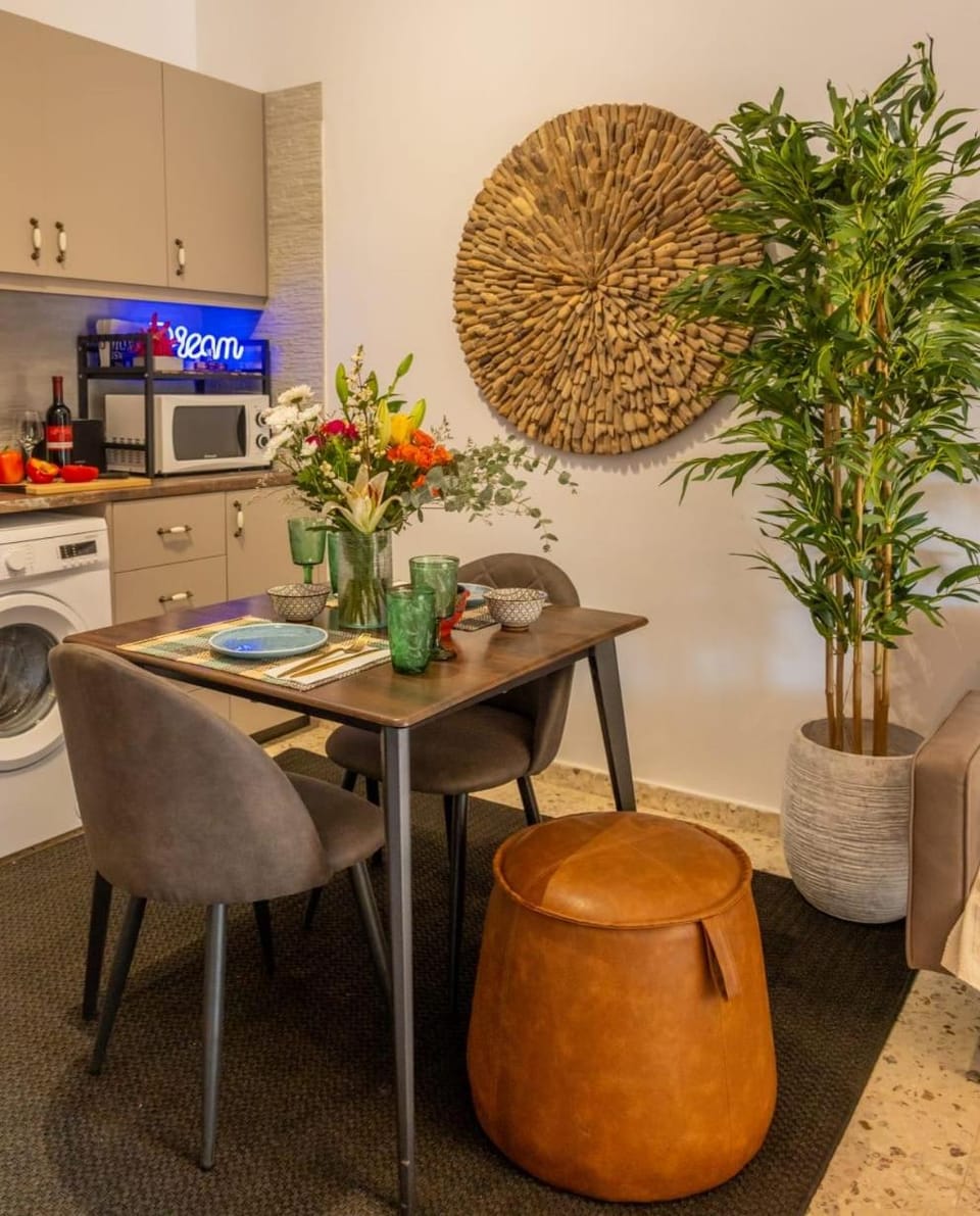 Dining area, microwave, washing machine, kitchen