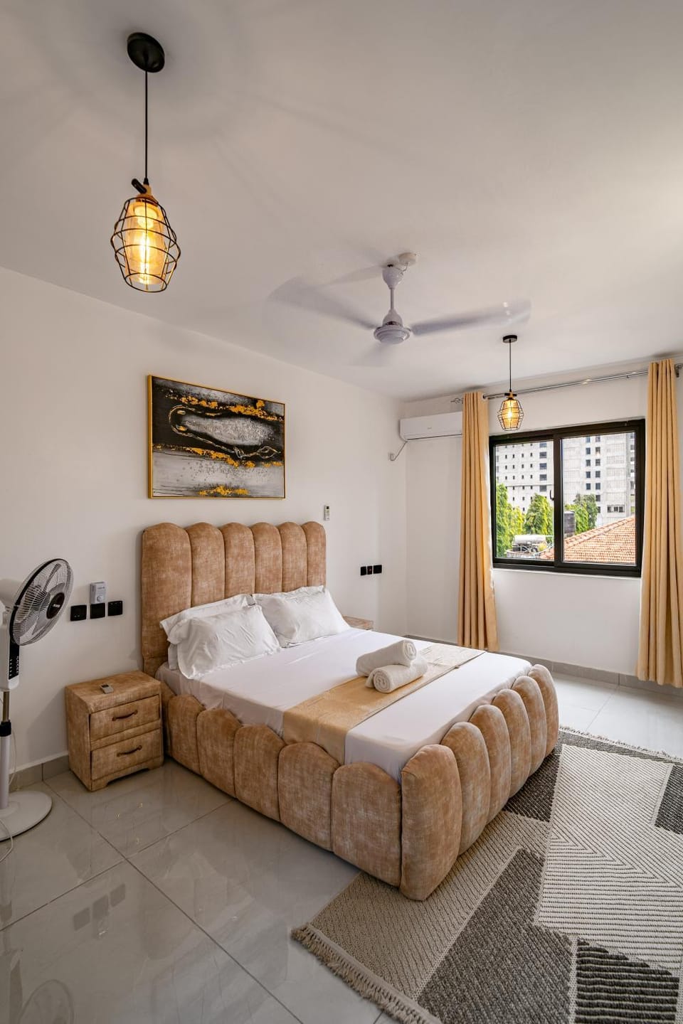 Photo of the whole room, Bedroom, air conditioner