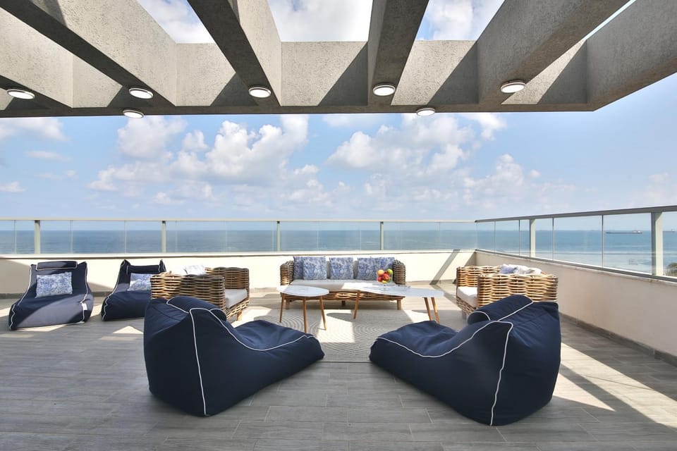 Luxe on the BEACH By LIME Apartment in Haifa