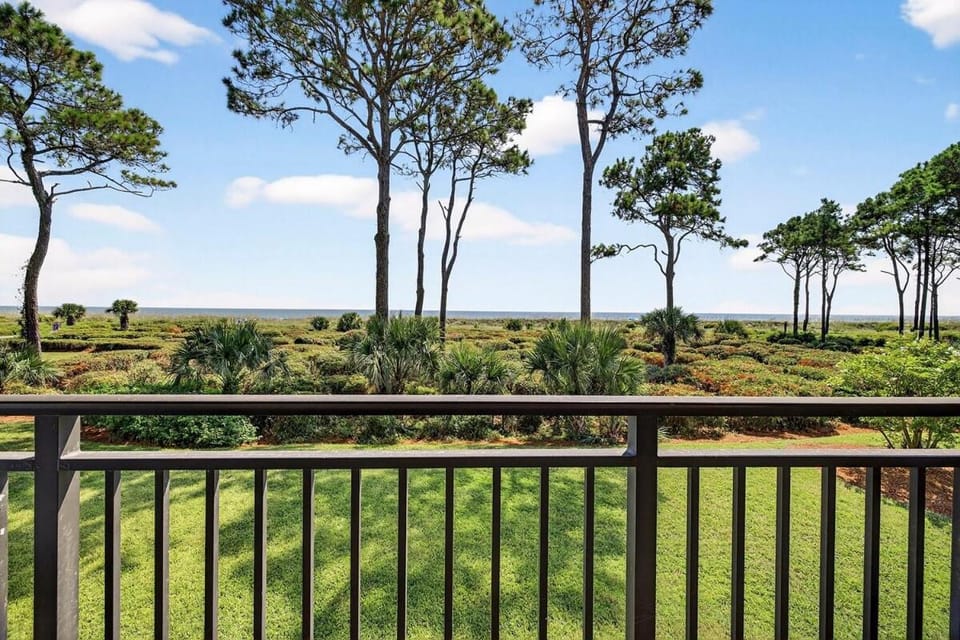 Oceanfront Condo - Hilton Head Island Apartment in South Forest Beach
