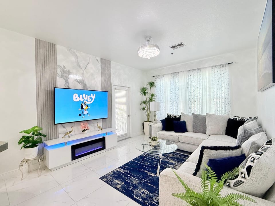 TV and multimedia, Living room, Seating area