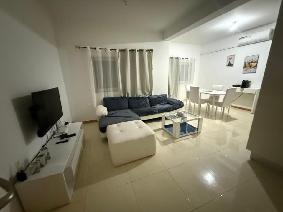 Communal lounge/ TV room, TV and multimedia, Living room, Seating area