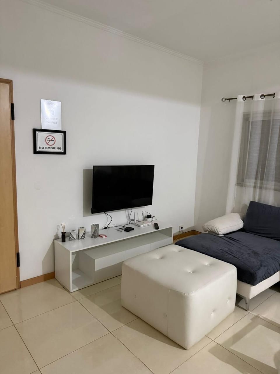 Communal lounge/ TV room, TV and multimedia