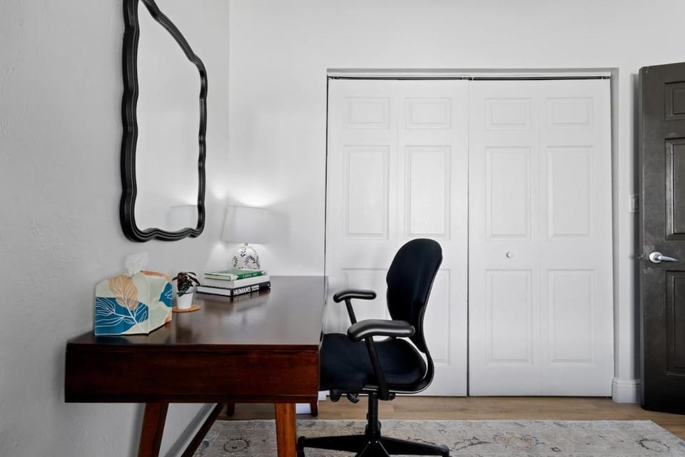 Cozy 2BR Next to Design District & Free Parking Apartment in Miami