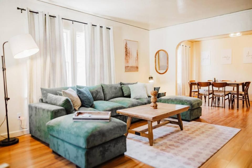 The Downtown Haus | Walking Distance to DT KFalls House in Klamath Falls