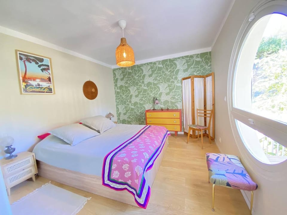 Appartement 2-4 pers à 300m de la mer avec climatisation - FR-1-770-60 Apartment in La Cadière-d'Azur