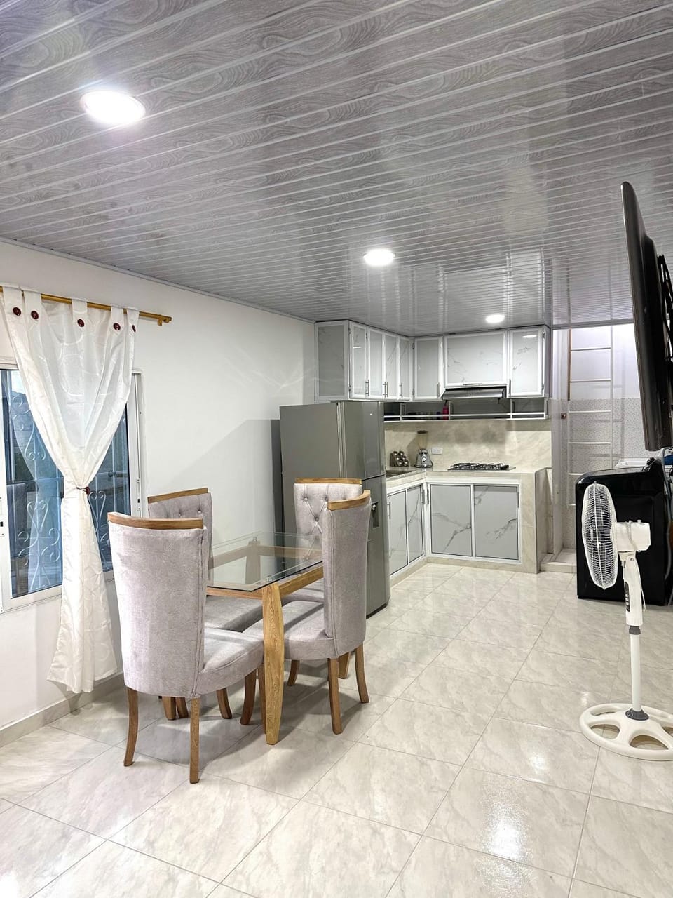 TV and multimedia, Kitchen or kitchenette, Living room, Dining area, minibar