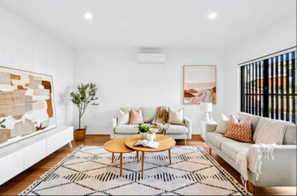 Stylish Modern Getaway Geelong House in Geelong