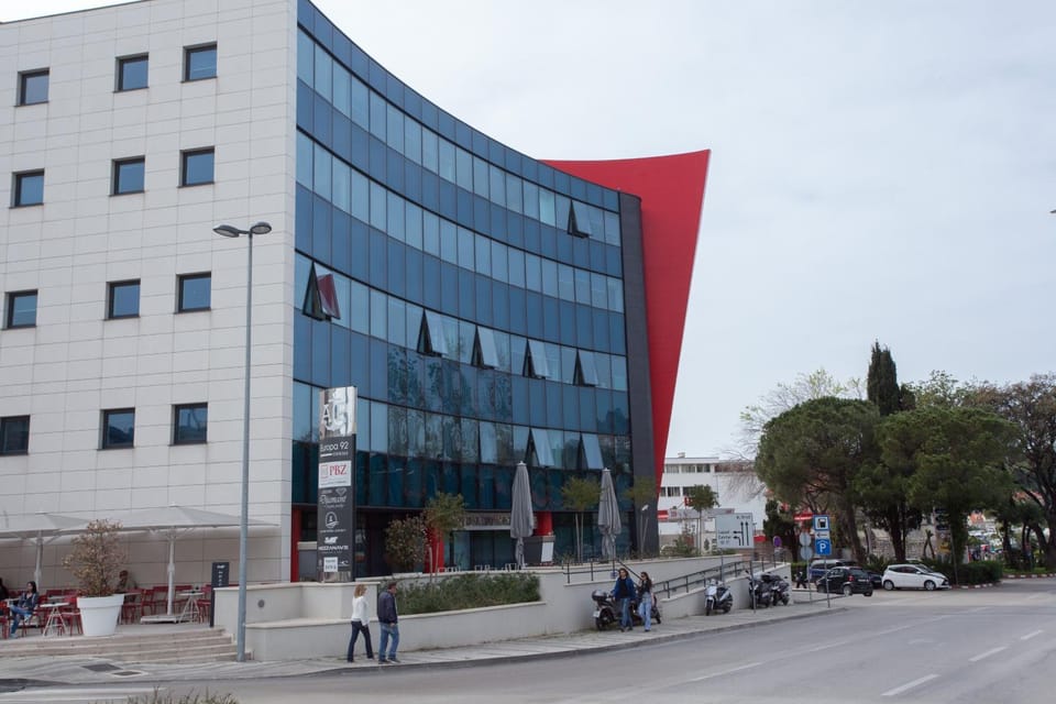 Property building, Location