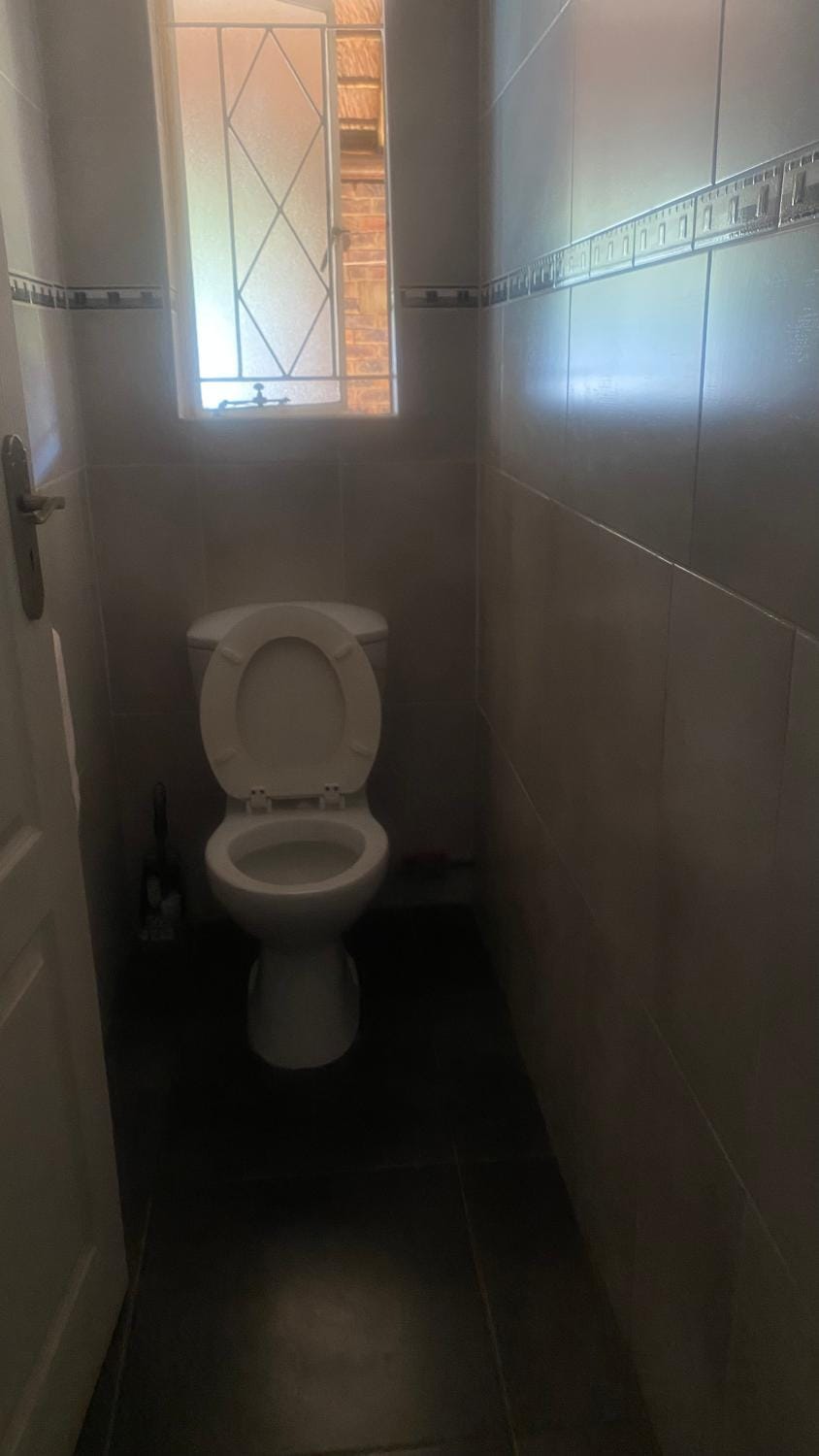 Blackwood Guest house Bed and Breakfast in Gauteng