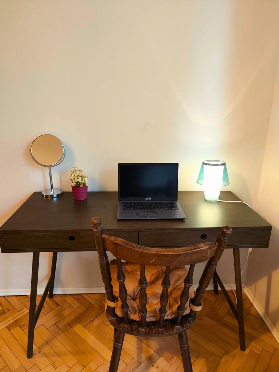 Serenity and cosy Lodge, next to NDK! Apartment in Sofia