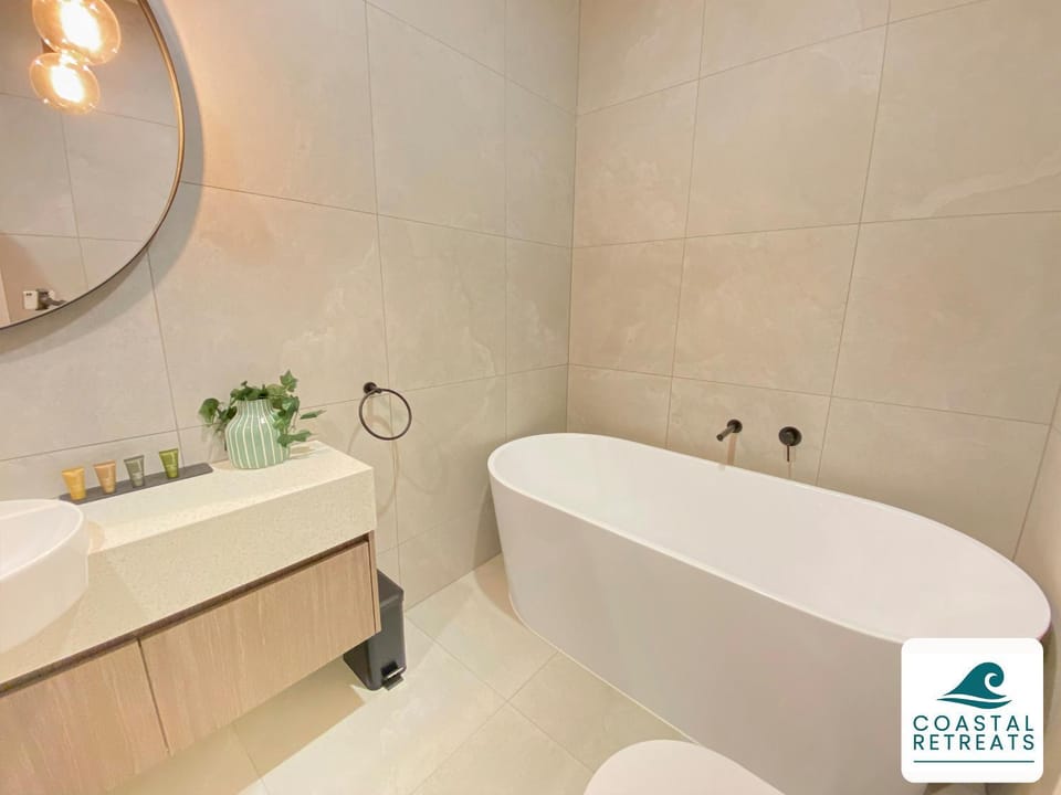 Rilley Retreat Inverloch, Luxe Townhouse Near Beach House in Inverloch