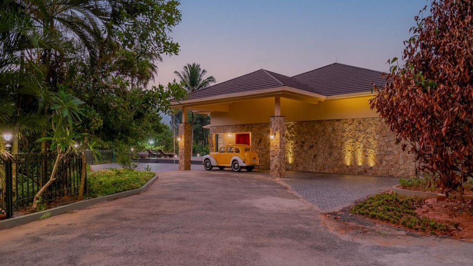 Property building, Patio