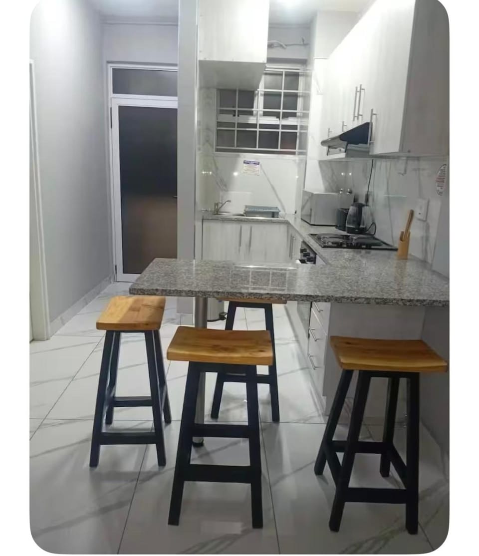 Beachfront Malborough court Apartment in Durban