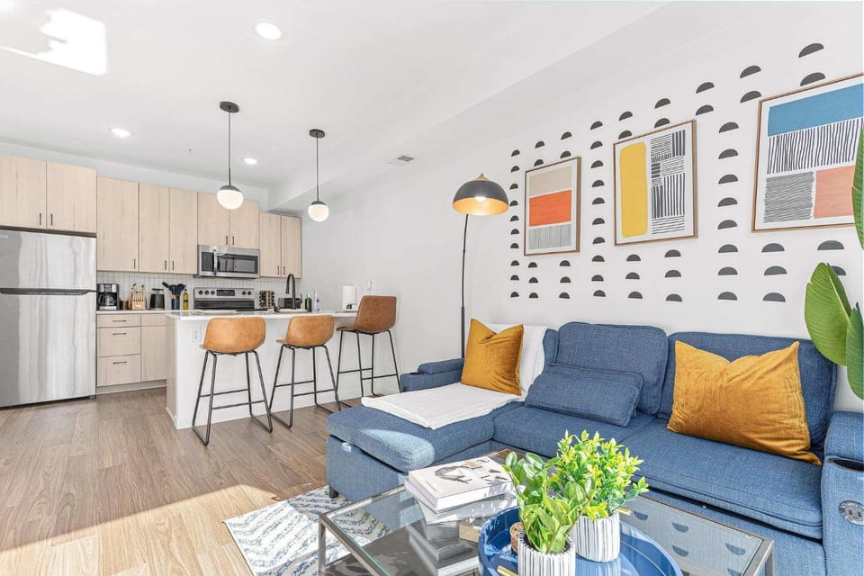 Modern 1BD Near DT & UMN Gym Street Parking Apartment in Minneapolis