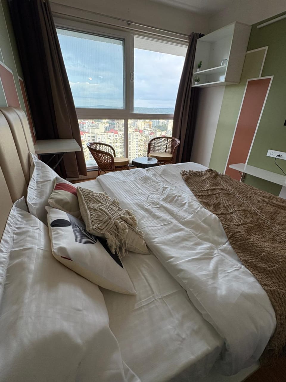 Bed, Photo of the whole room