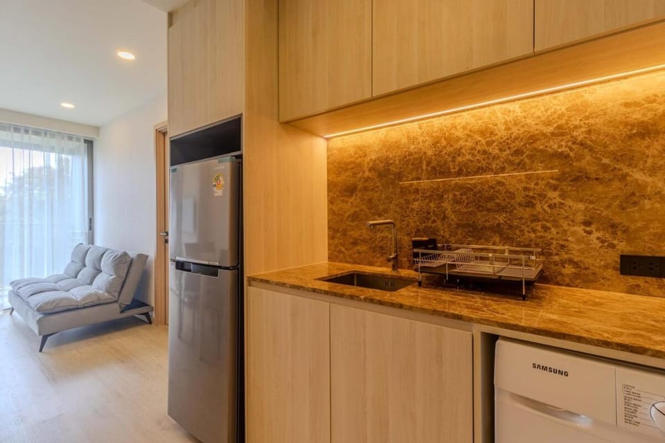 Kitchen or kitchenette