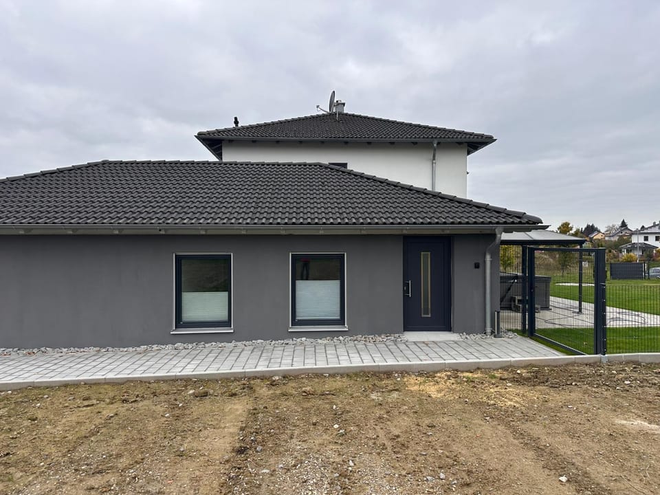 Property building, Facade/entrance