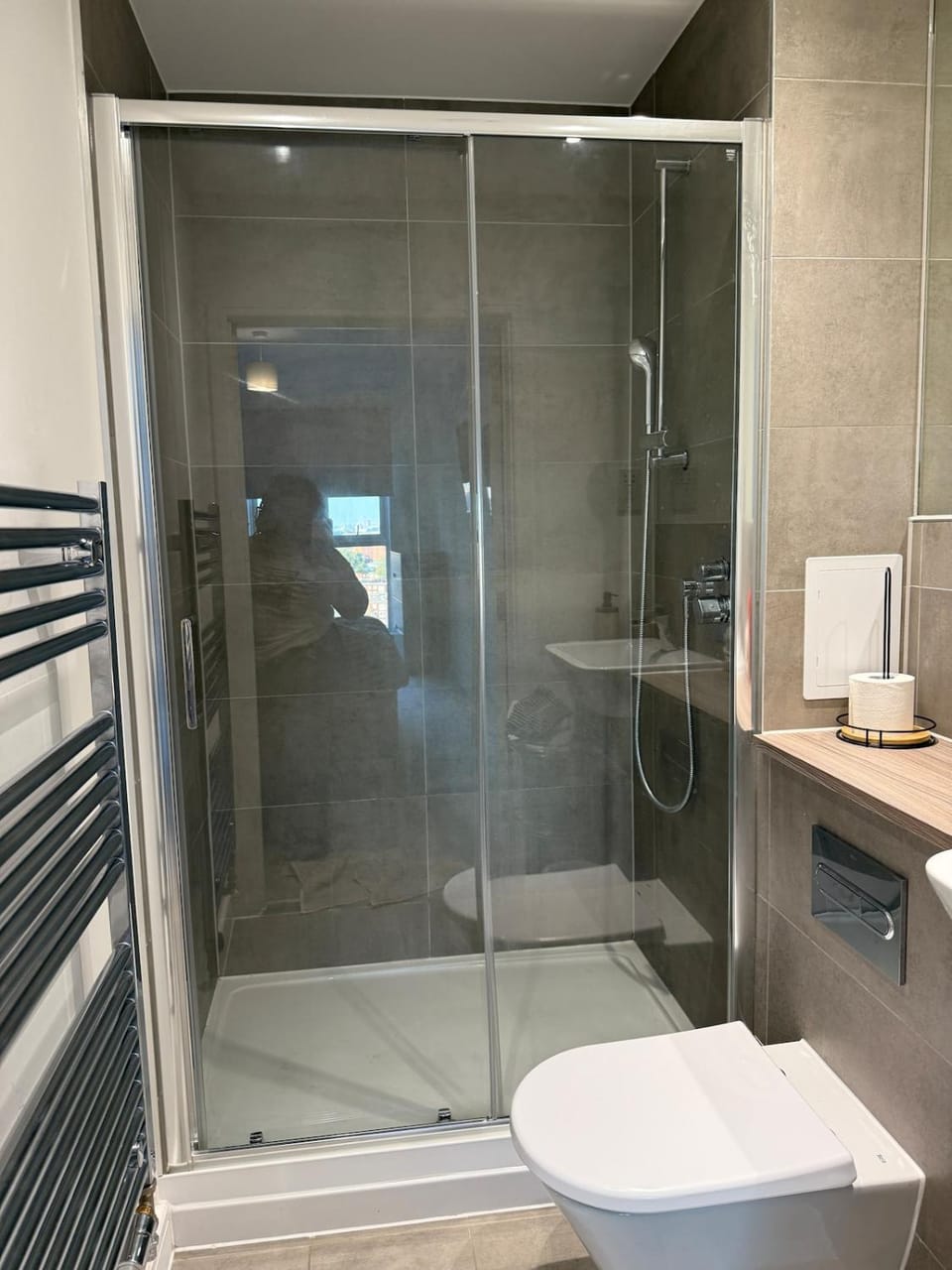 Fifi Apartment in Barking