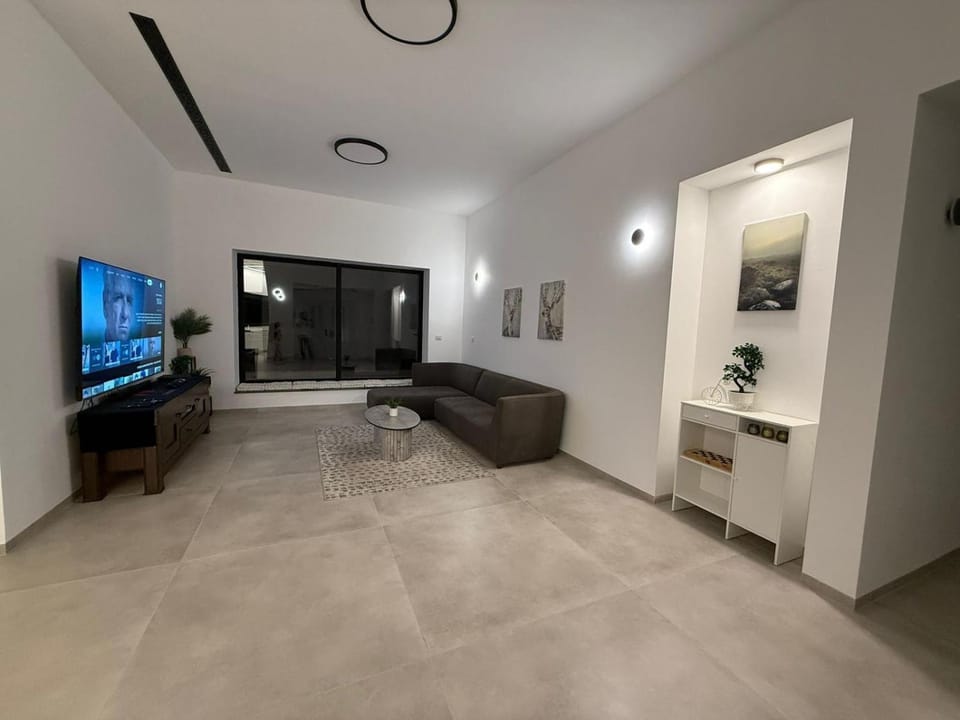 וילה יובל Villa in North District