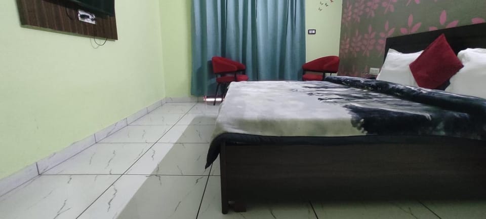 Hotel Neel Kamal Near Chandigarh Railway Station Hotel in Chandigarh