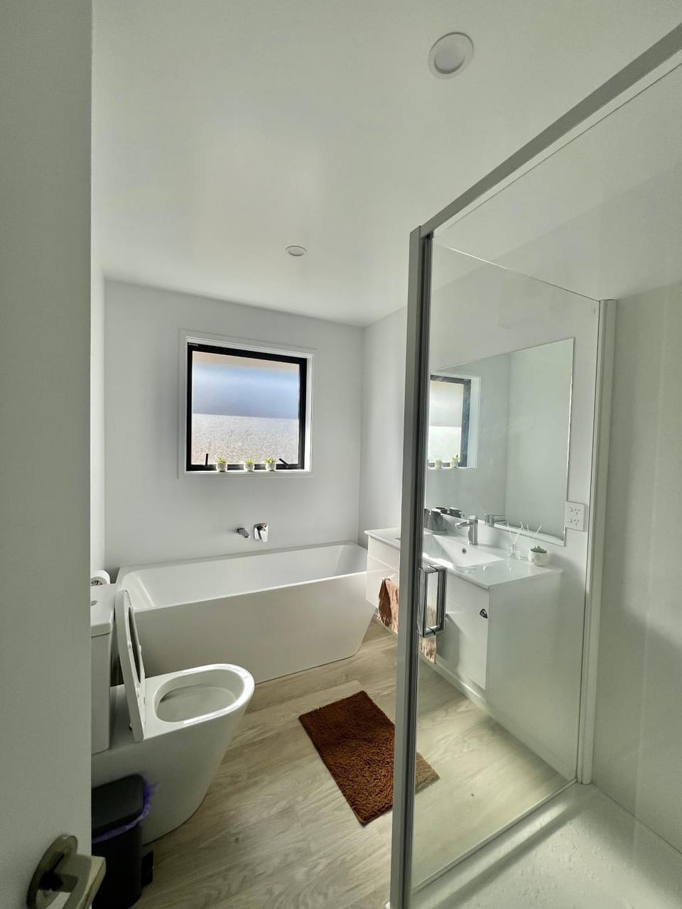 Shower, Toilet, Bathroom, Bath, towels